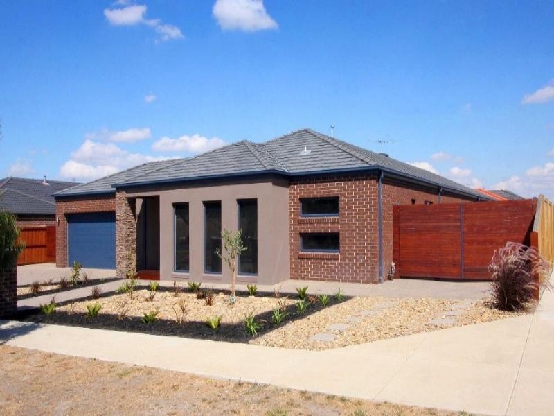 11 Coolong Terrace, Doreen VIC 3754