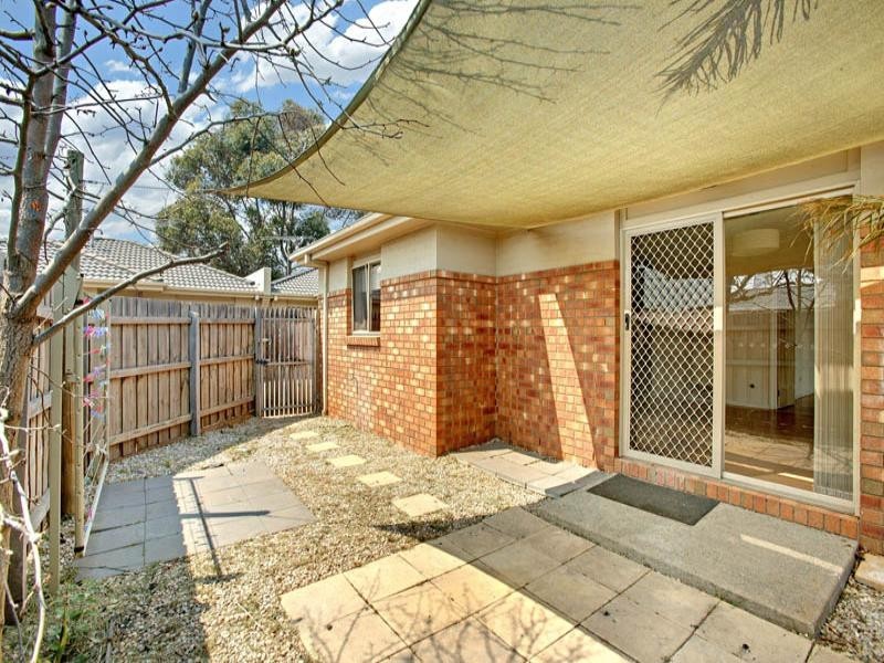 2/13 Payne Place, South Morang VIC 3752