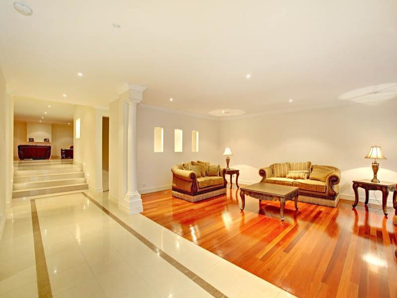 40 Ambrose Treacy Drive, Bundoora VIC 3083