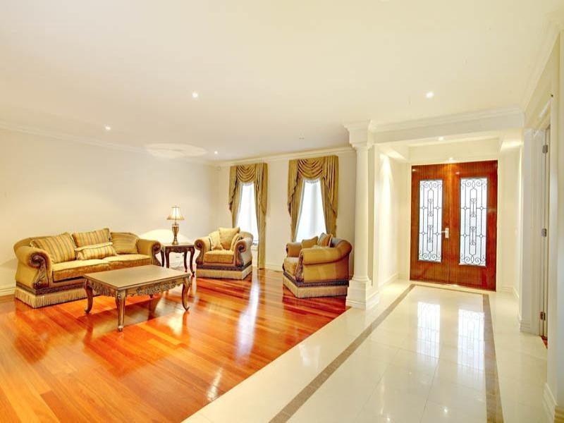 40 Ambrose Treacy Drive, Bundoora VIC 3083