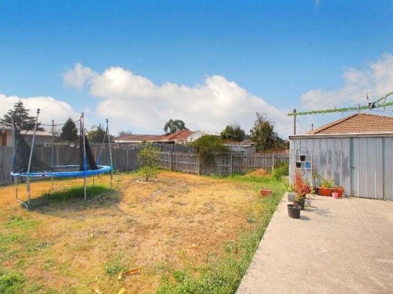 118 Prince of Wales Avenue, Mill Park VIC 3082