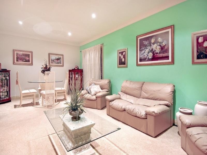 107 Edmund Rice Parade, Watsonia North VIC 3087