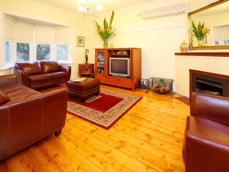 4 Storey Road, Reservoir VIC 3073