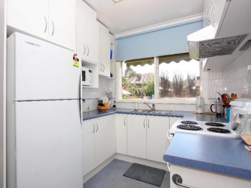 2/15A Darren Avenue, Bundoora VIC 3083