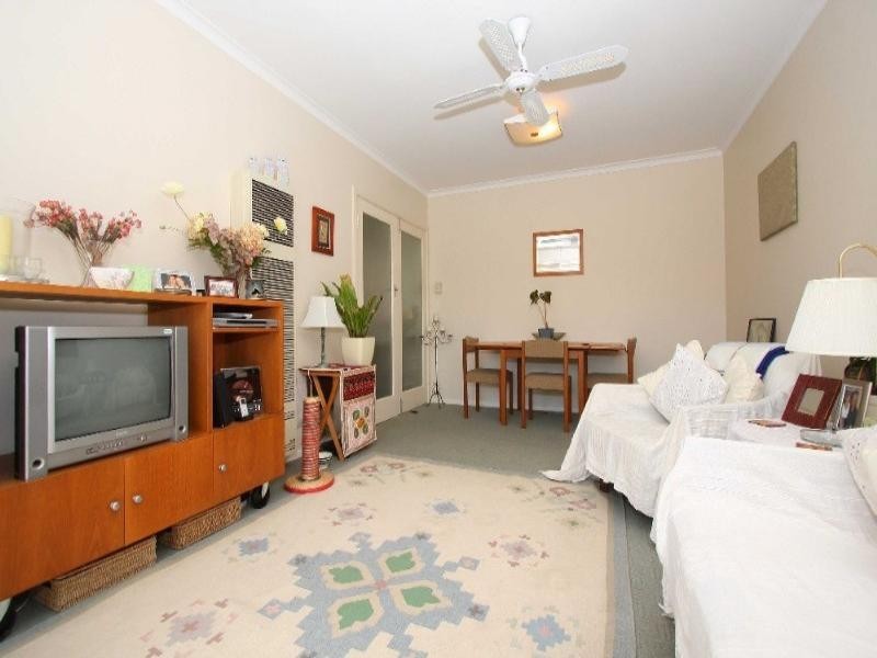 2/15A Darren Avenue, Bundoora VIC 3083