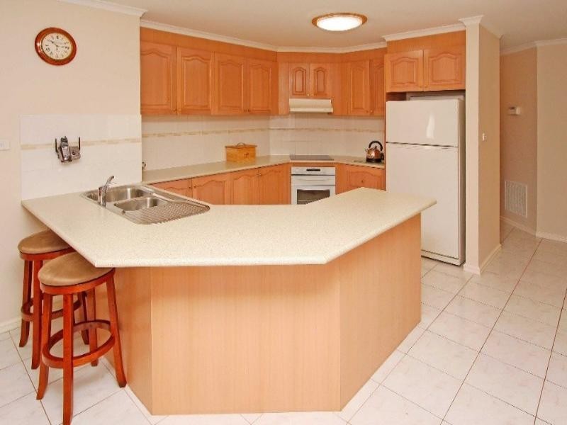 12 Gilroy Crescent, Mill Park VIC 3082