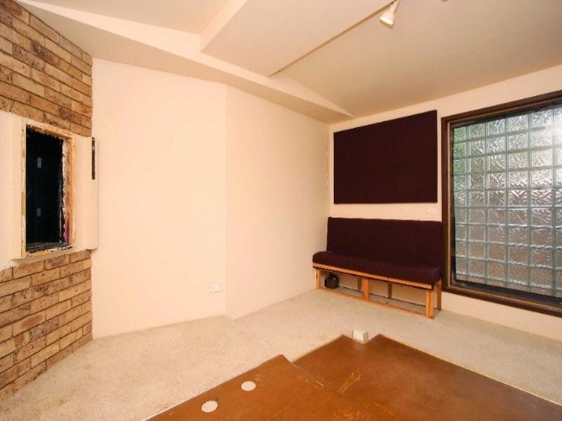 18 Gleeson Drive, Bundoora VIC 3083