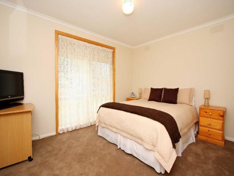 18 Gleeson Drive, Bundoora VIC 3083