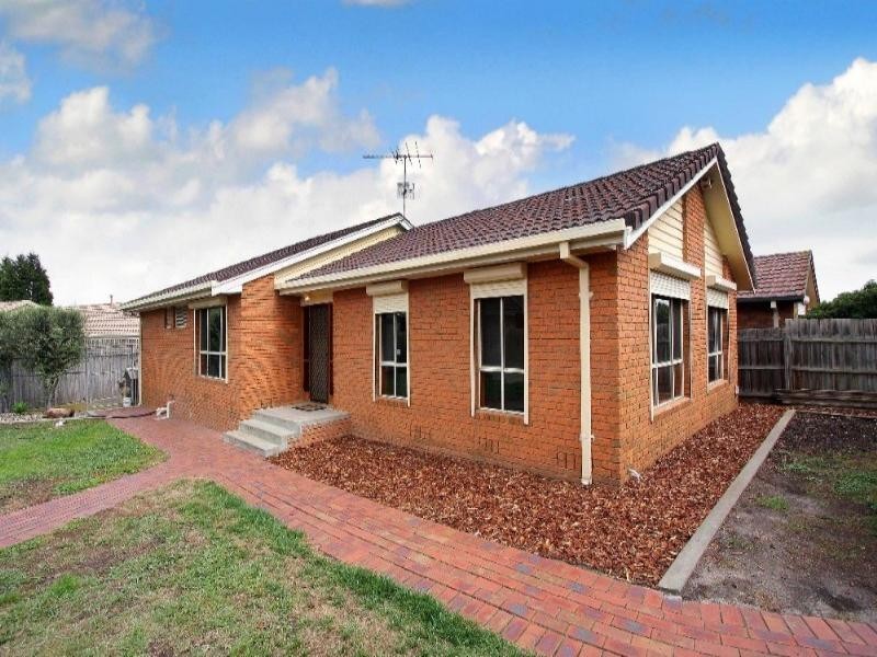 5 Ogle Close, Mill Park VIC 3082