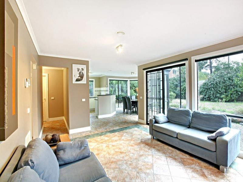 5 Amethyst Walk, Bundoora VIC 3083