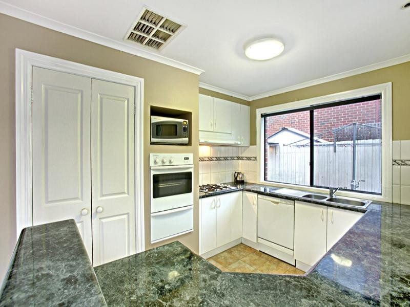 5 Amethyst Walk, Bundoora VIC 3083