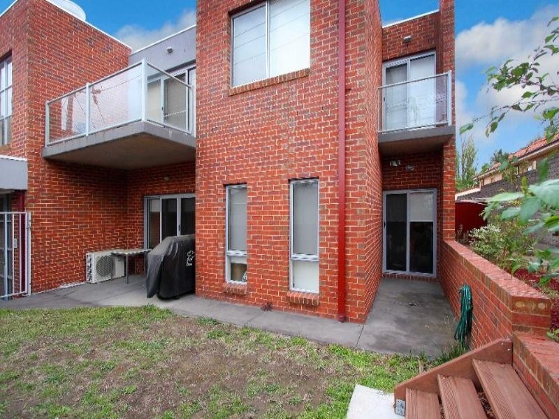 4/1B Wilkinson Street, Reservoir VIC 3073