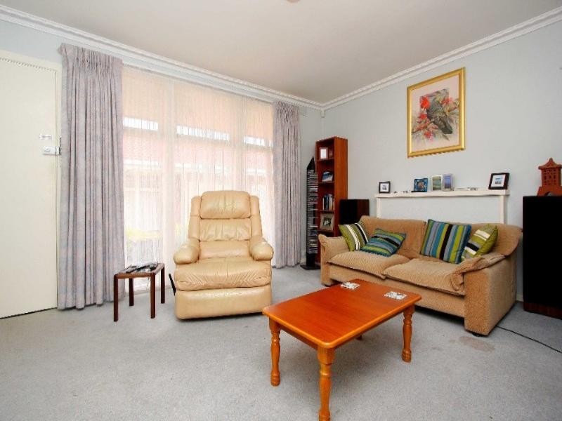 2/36 Ladd Street, Watsonia VIC 3087