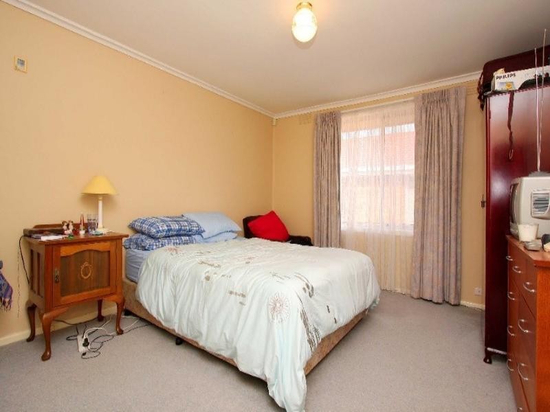 2/36 Ladd Street, Watsonia VIC 3087