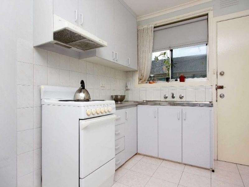 2/36 Ladd Street, Watsonia VIC 3087