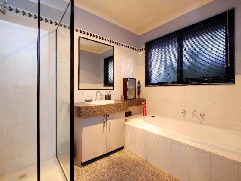 20 Charlotte Road, Mill Park VIC 3082