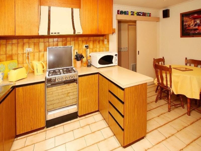 28 Cumberland Crescent, Thomastown VIC 3074