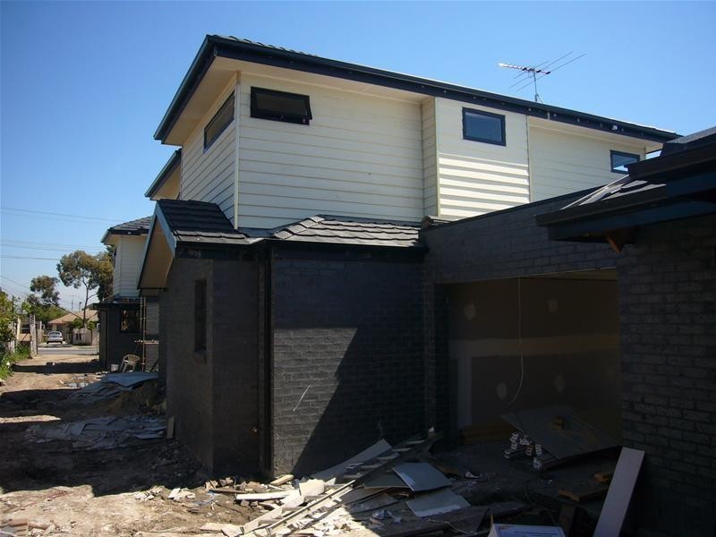 2/34 Dunne Street, Kingsbury VIC 3083