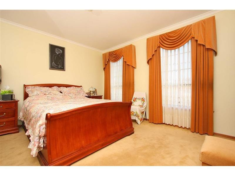 142 Barry Road, Thomastown VIC 3074