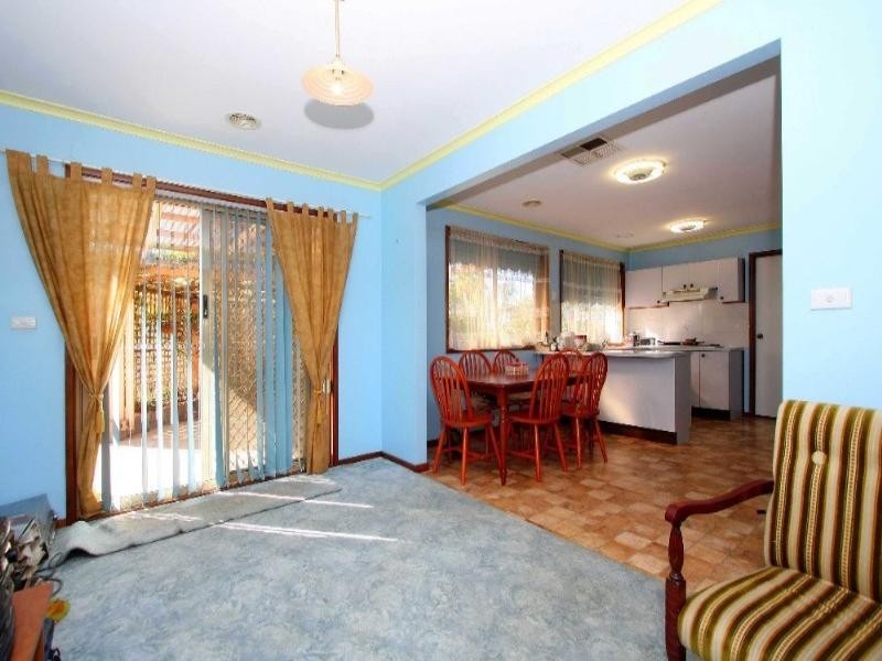 8 Emmerson Court, Mill Park VIC 3082