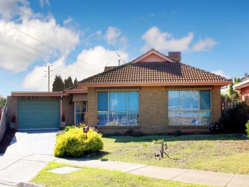 8 Emmerson Court, Mill Park VIC 3082