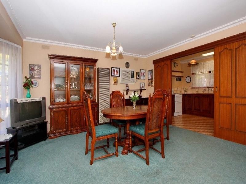 2/37 Warwick Road, Greensborough VIC 3088