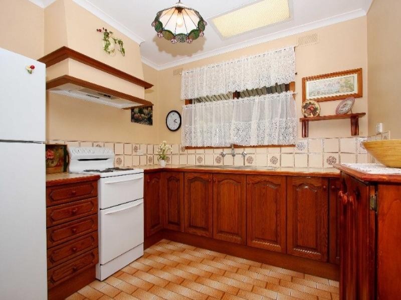 2/37 Warwick Road, Greensborough VIC 3088