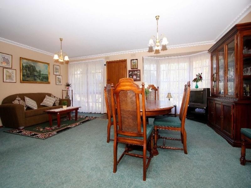 2/37 Warwick Road, Greensborough VIC 3088