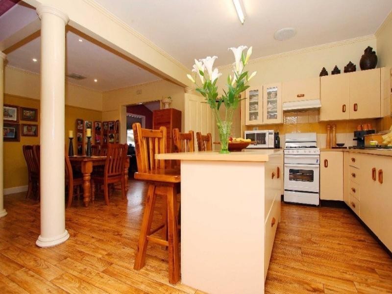 5 Black Street, Watsonia VIC 3087