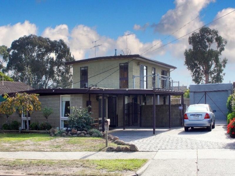 9 Sandhurst Crescent, Bundoora VIC 3083