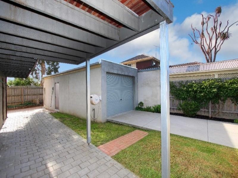 9 Sandhurst Crescent, Bundoora VIC 3083