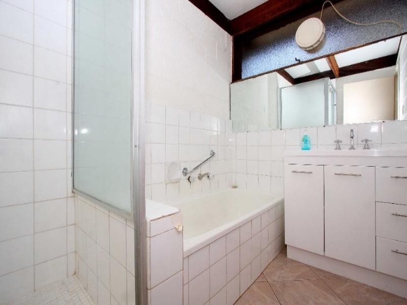 9 Sandhurst Crescent, Bundoora VIC 3083