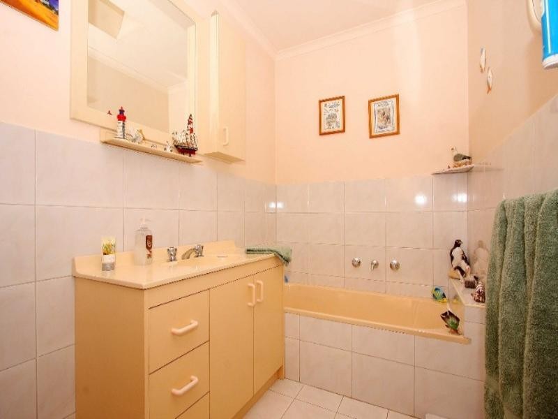 1A Cash Street, Kingsbury VIC 3083