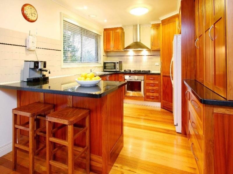 11 Kurrajong Crescent, Watsonia North VIC 3087