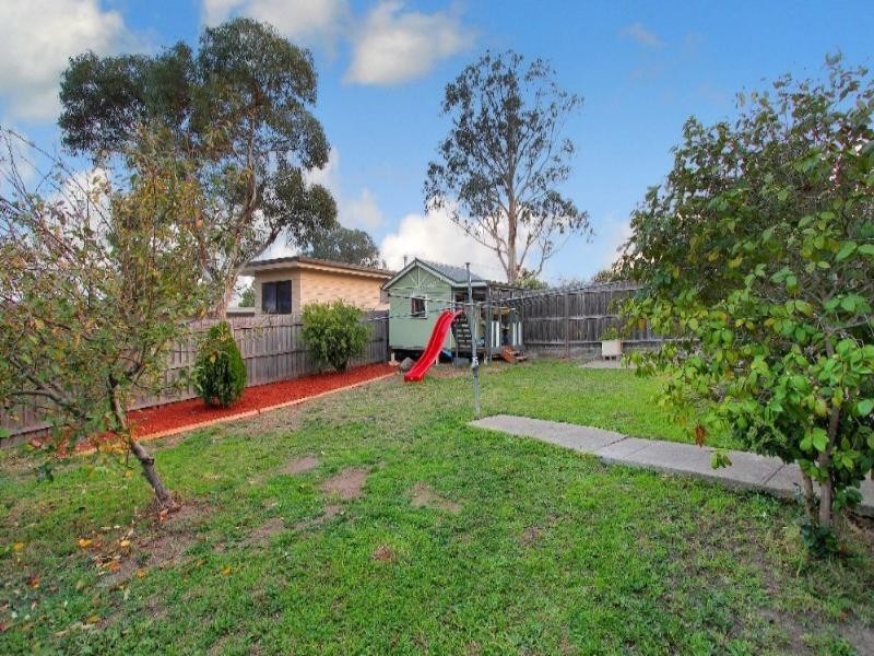 11 Kurrajong Crescent, Watsonia North VIC 3087