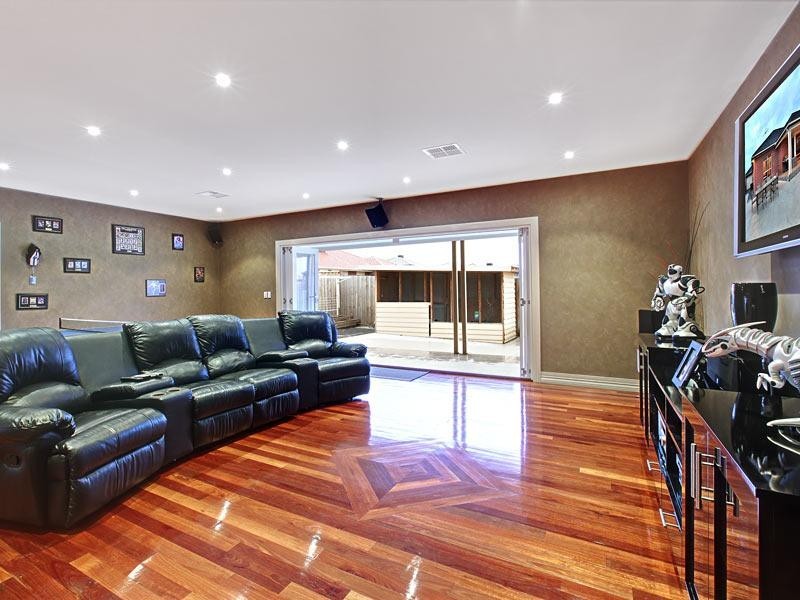 24 Kelty Terrace, Bundoora VIC 3083