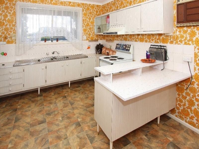 10 Anthony Court, Kingsbury VIC 3083