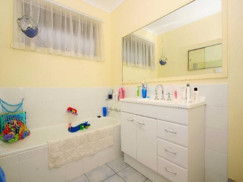 21 Patricia Avenue, Bundoora VIC 3083