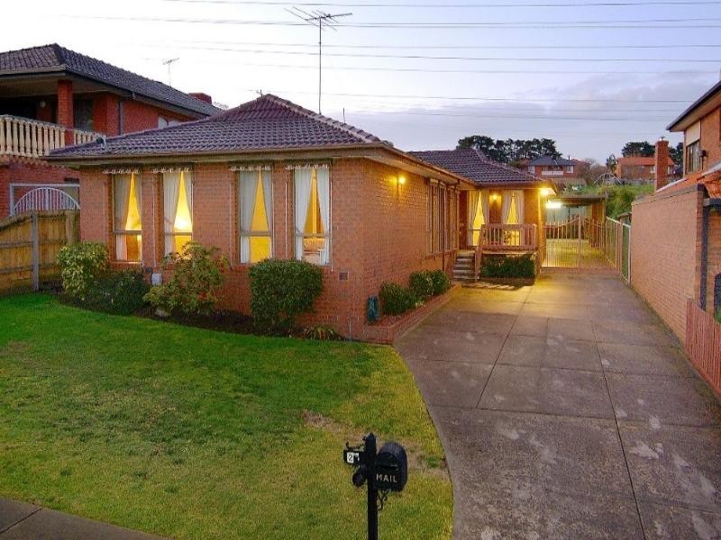 22 Clough Parade, Reservoir VIC 3073