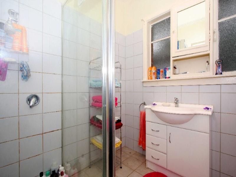 7 North Crescent, Heidelberg West VIC 3081