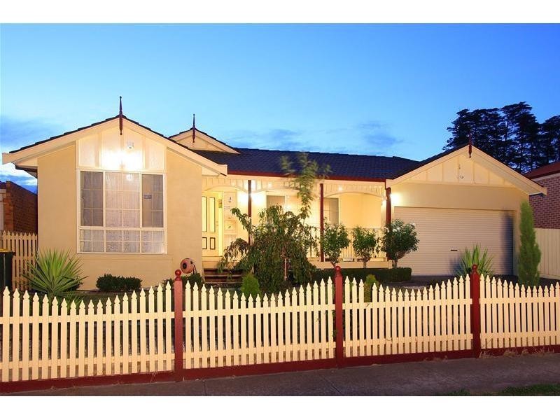 59 Telopea Crescent, Mill Park VIC 3082