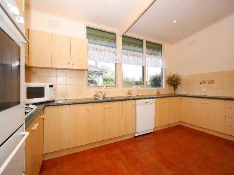 38 Ibbottson Street, Watsonia VIC 3087