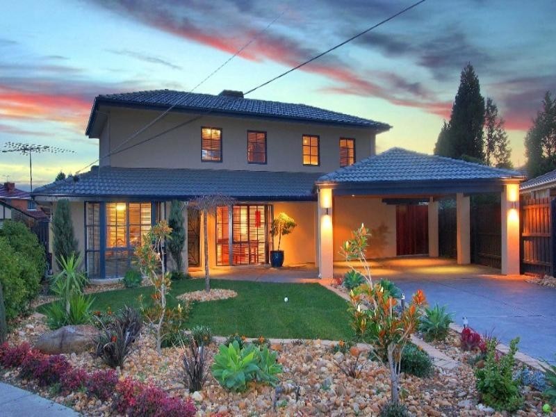 14 Langvale Court, Mill Park VIC 3082