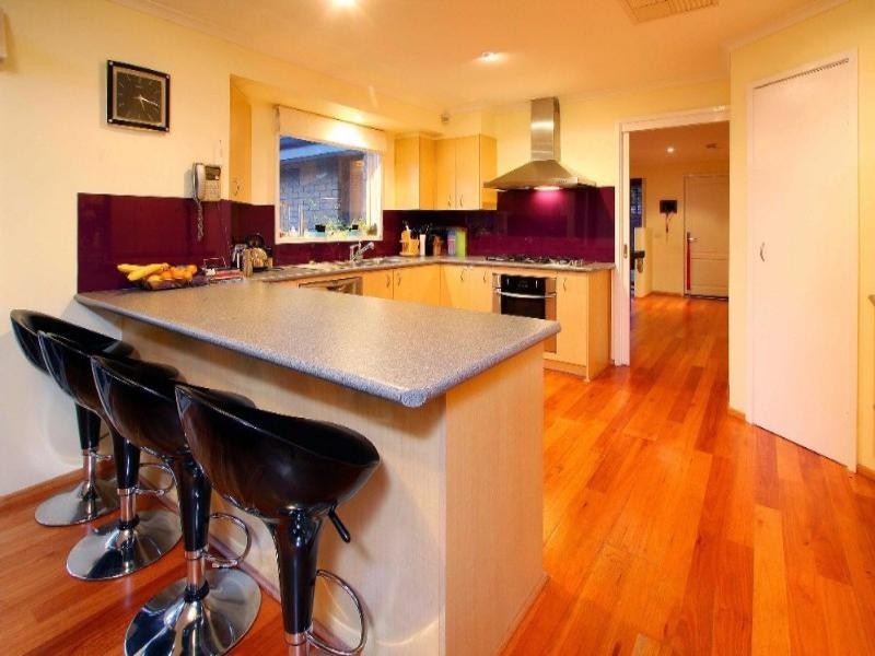 14 Langvale Court, Mill Park VIC 3082