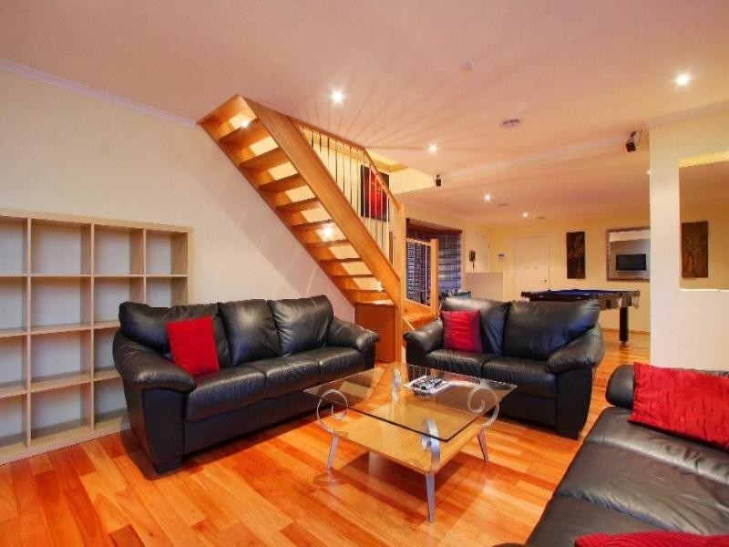 14 Langvale Court, Mill Park VIC 3082