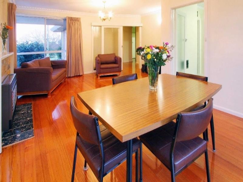 1/30 Lambourn Road, Watsonia VIC 3087