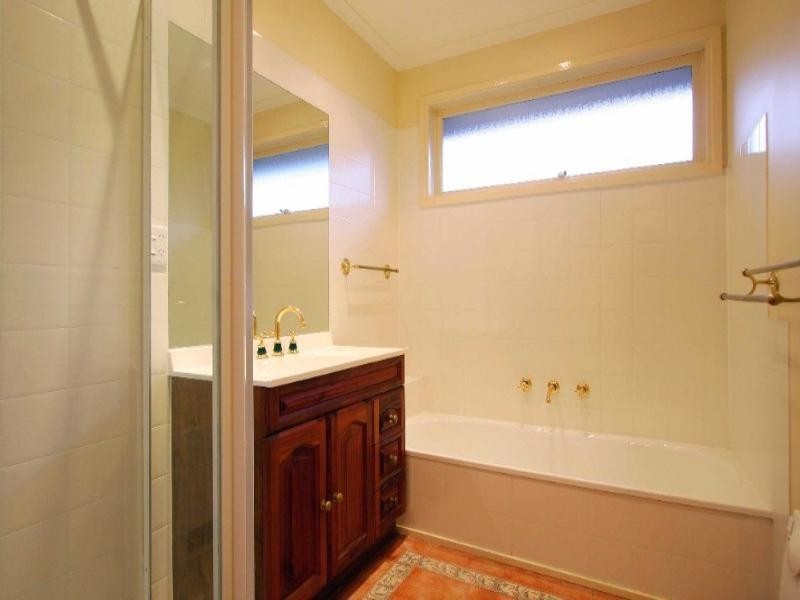 1 Stephanie Court, Macleod VIC 3085