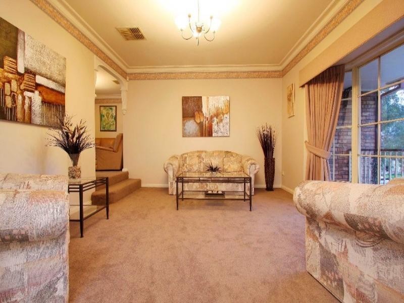 6 Edmund Rice Parade, Watsonia North VIC 3087