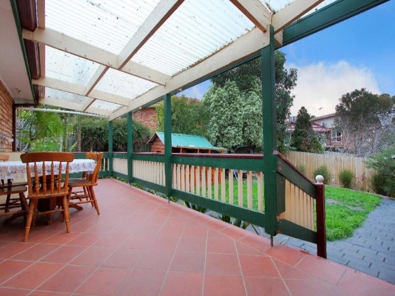 6 Edmund Rice Parade, Watsonia North VIC 3087