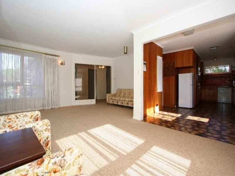 30 Bunker Avenue, Kingsbury VIC 3083